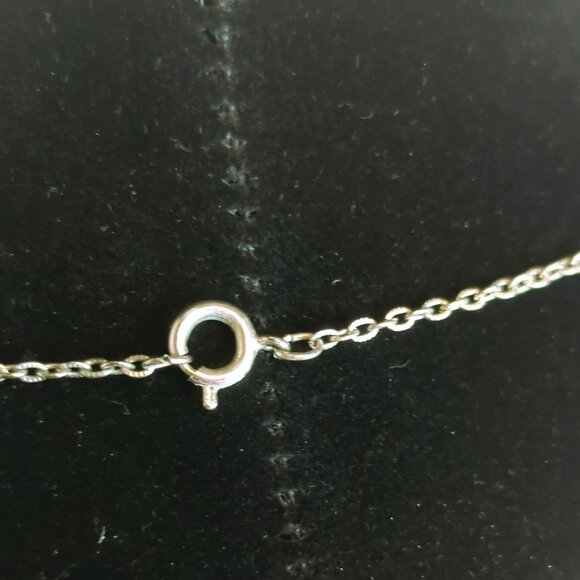 Marie Antoinette Portrait Milk Glass Pendant Victorian-Style Necklace 22-Inches - Picture 3 of 6